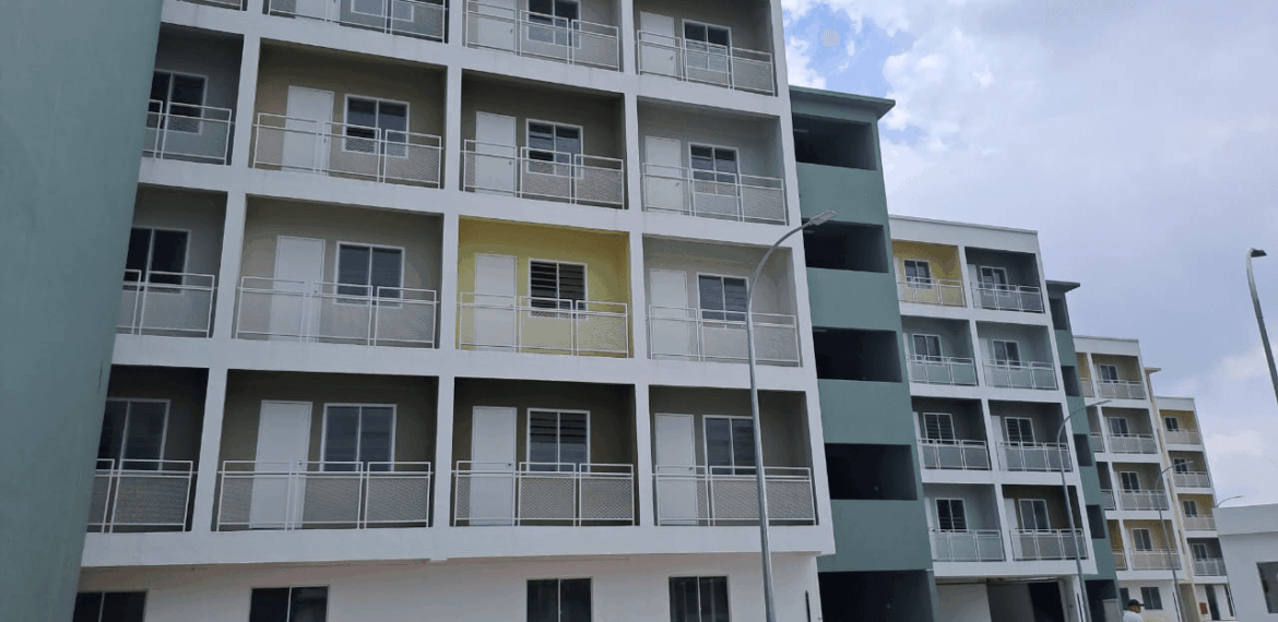 Heveapac 12 blocks of 5 storey hostel, seremban